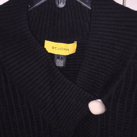 Women’s NWT petite caviar sweater. St. John - Picture 3 of 8